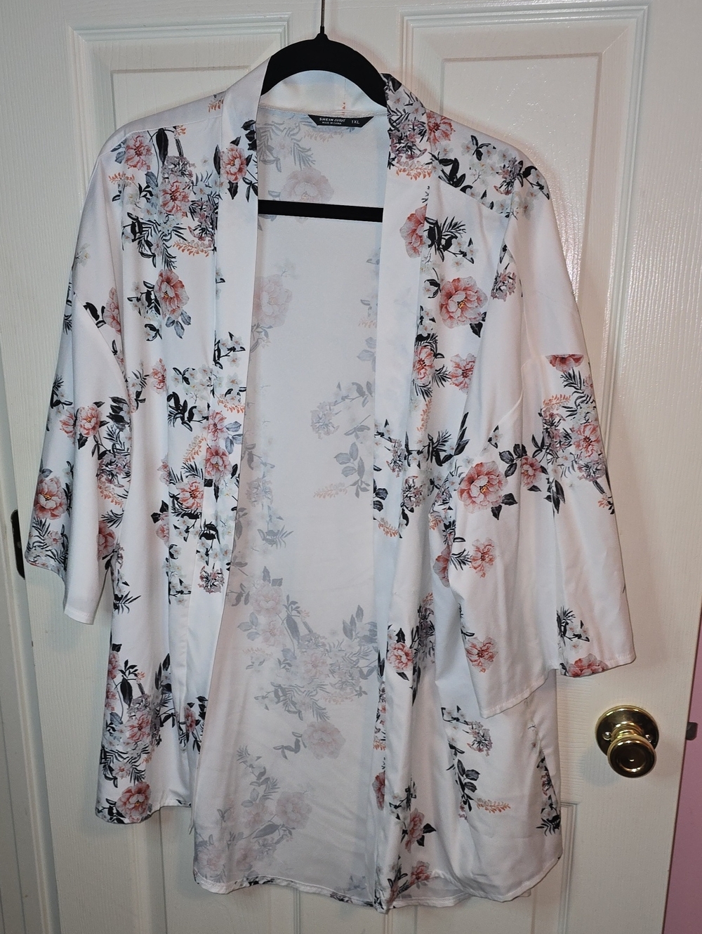 Satin Floral Kimono Robe in White and Blush